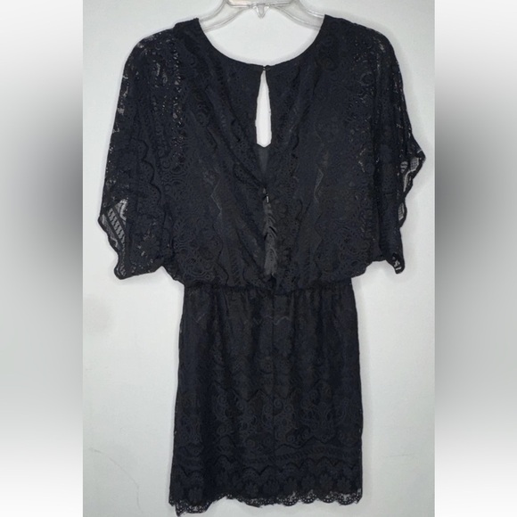 Laundry By Shelli Segal Black Lace Dress Flowy Dolman Sleeve Size 4 Classic - Picture 1 of 6